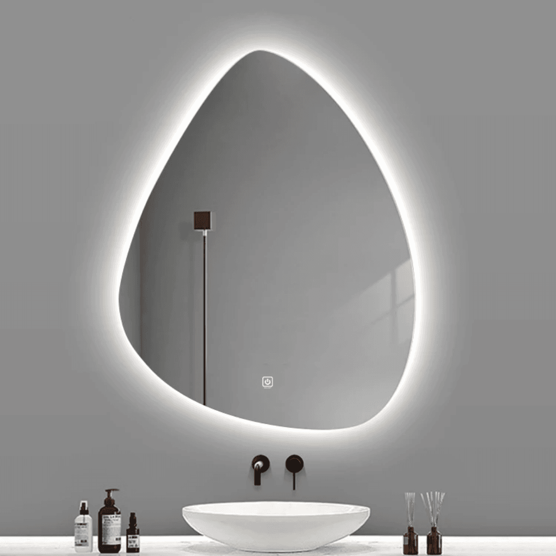 Outlet On Модерно LED Огледало со Асиметричен Дизајн