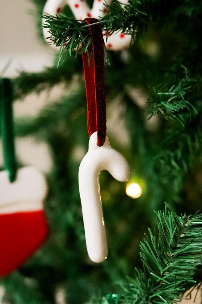 Аберто Дизајн Божиќна декорација BSY516, бела