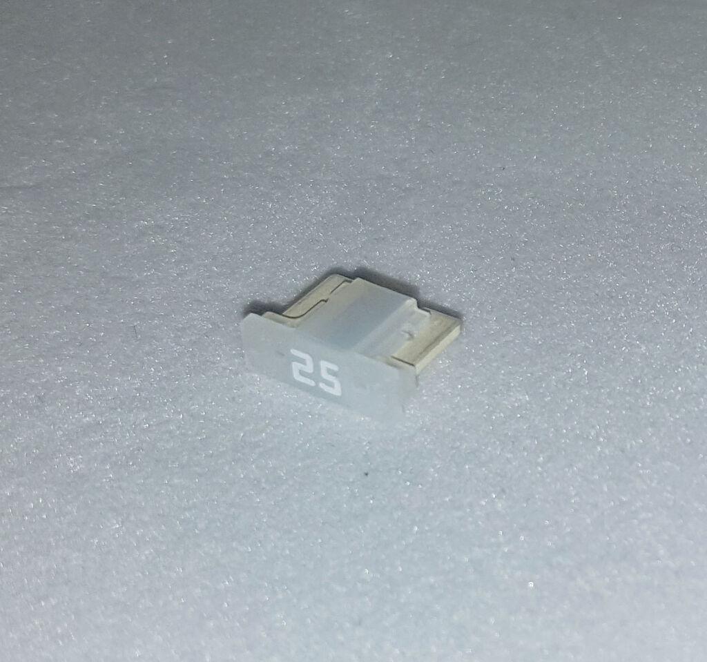 Trifa SI204 25A JP Тип FS Автоосигурач L=11 mm H=8.73 mm 12025-204