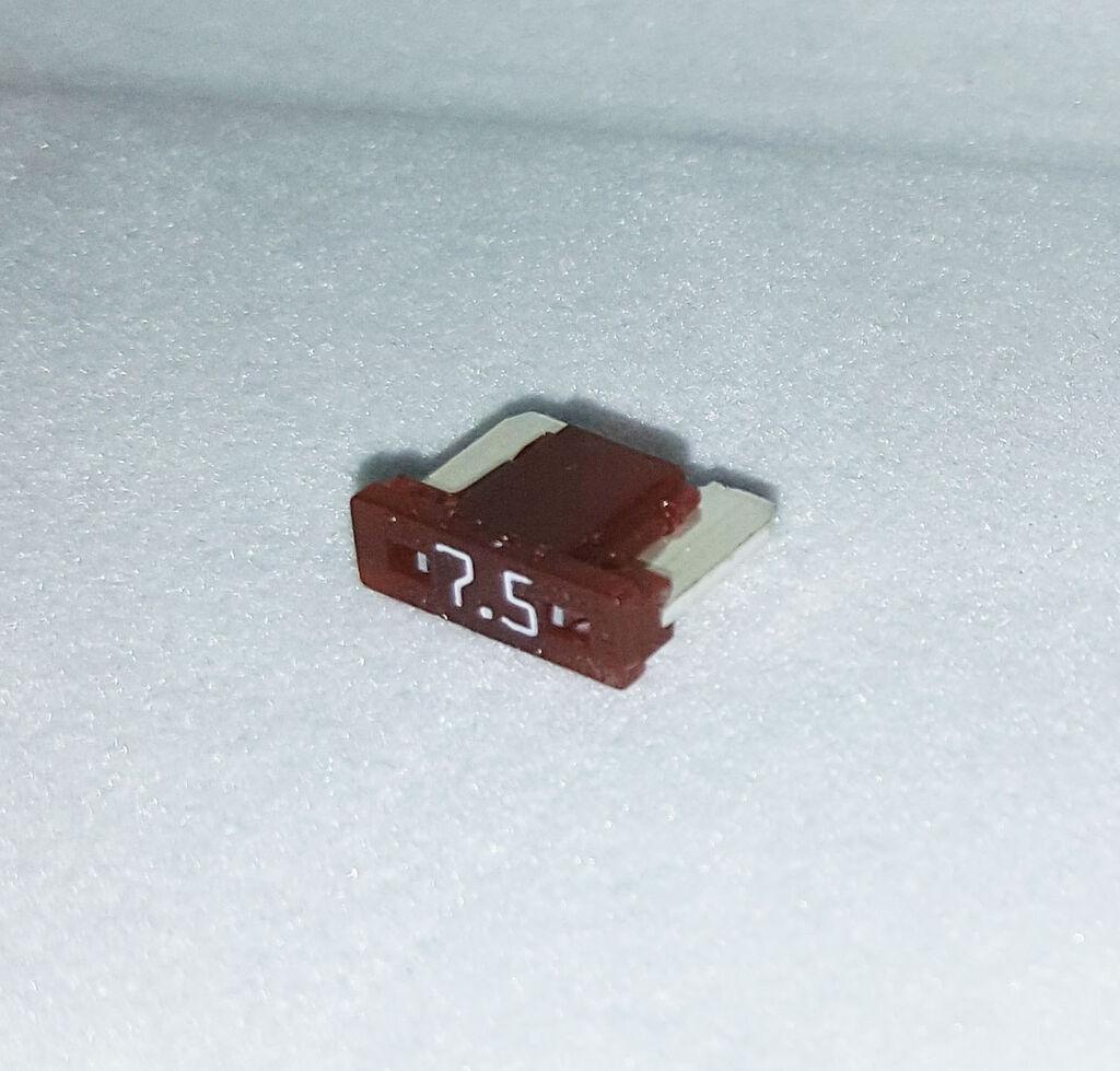 Trifa SI204 7.5A JP Тип FS Автоосигурач L=11 mm H=8.73 mm 12075-204