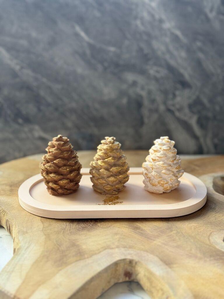 Комплет декоративни фигури од Аберто Дизајн, сет од божиќни камења, 2, шарени