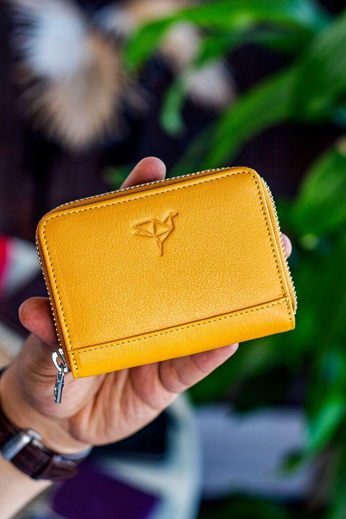 Паричник Гарбалија Сиднеј, жолт