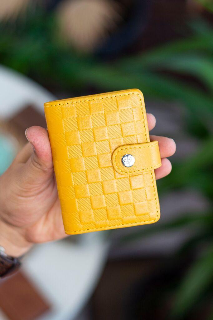 Паричник Гарбалија Пекиншки, Сив