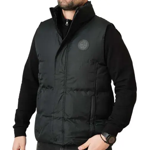 Линија на машки елеци за исток, црни