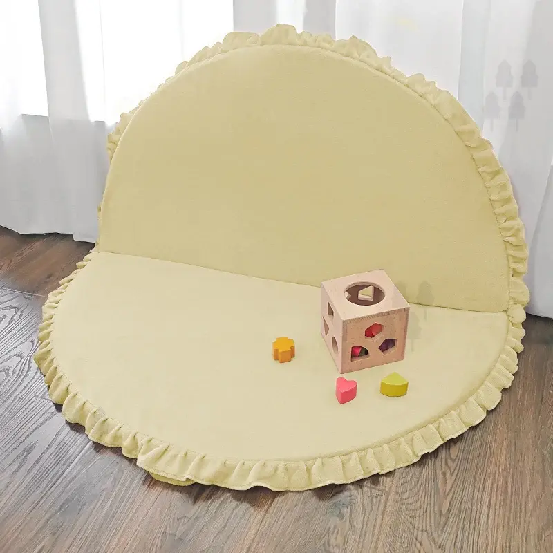 Кружен тепих со набори - мек и преклоплив