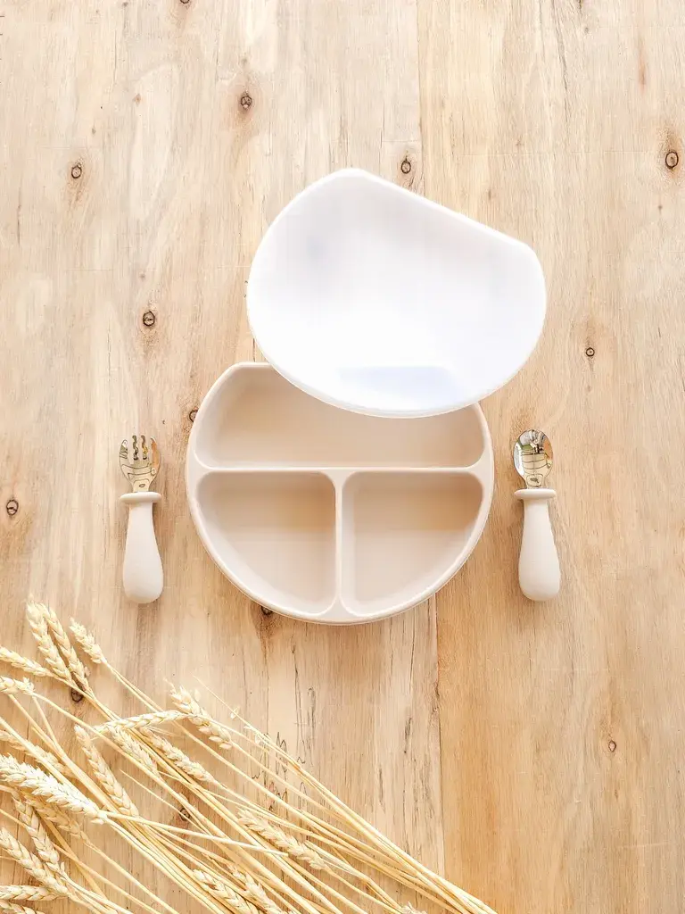 Силиконска чинија со прегради + вилушка и лажичка