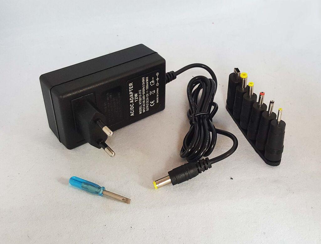 Alfa Electric Стабилизиран адаптер 3–12V 1A KTQD12-312