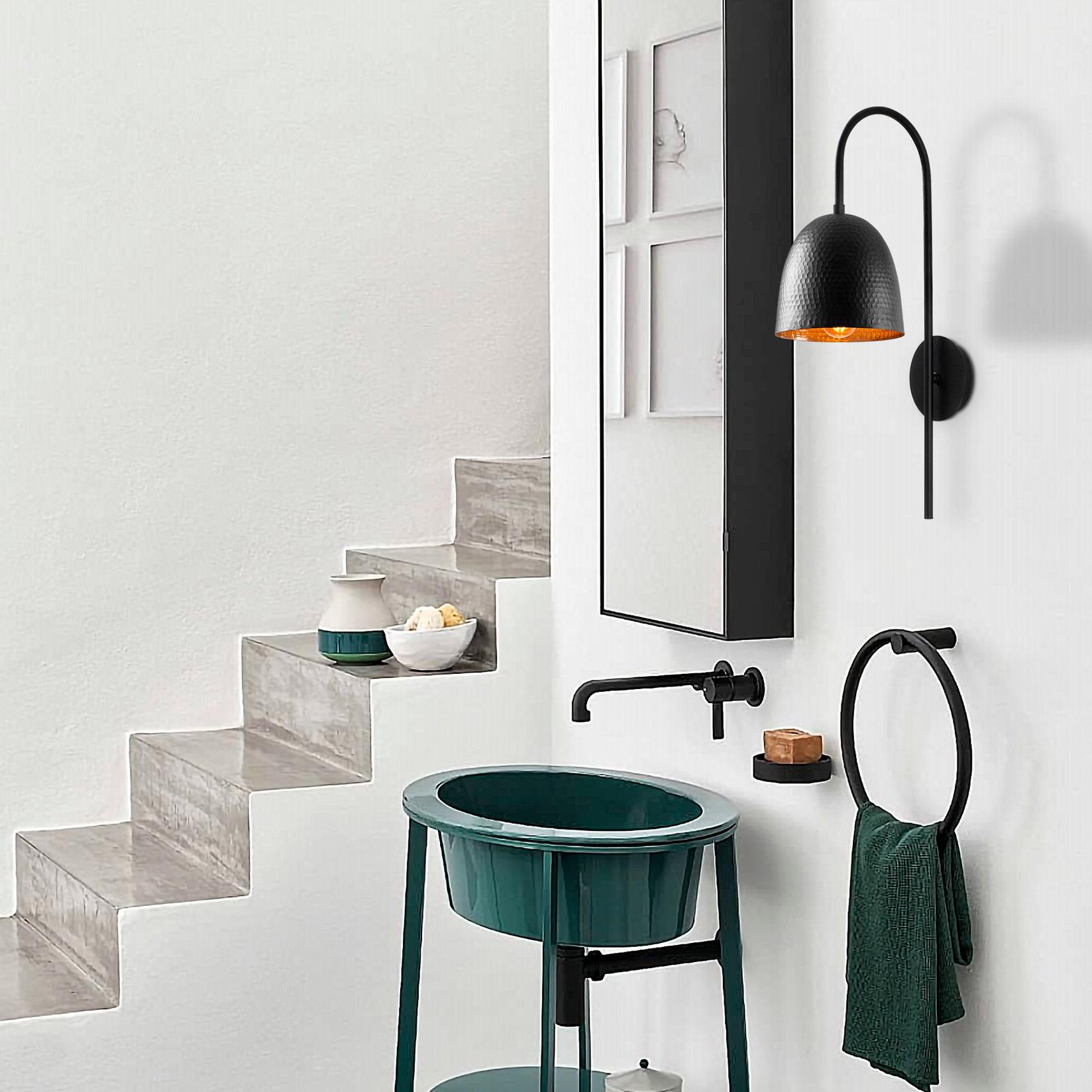 Opviq dzидна светилка E27 со штекер, црна