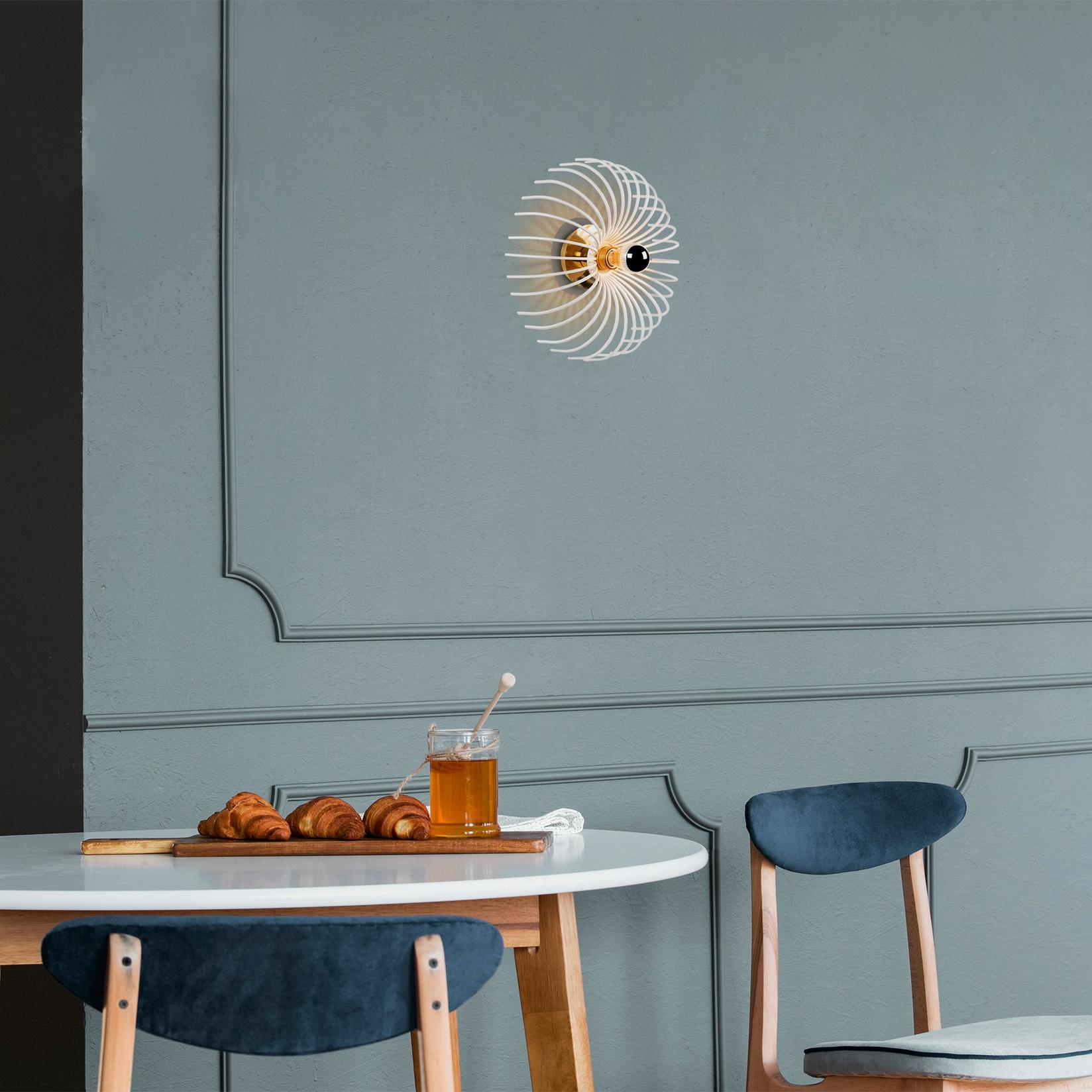 Opviq dzидна светилка E27 со приклучница, бела