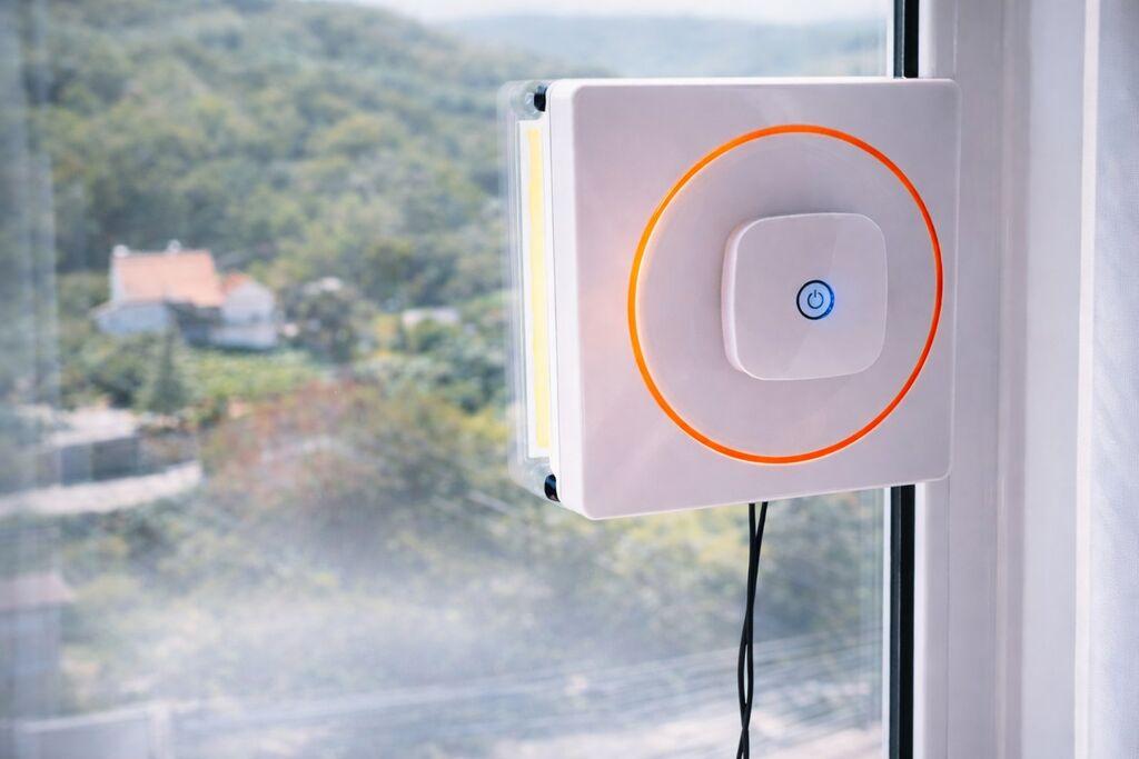 OUTLET ON Паметен робот за чистење на стакла