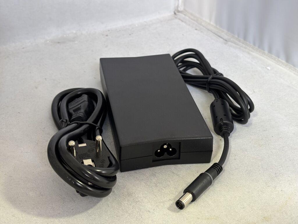 Адаптер за лаптоп 19.5V 6.7A 130W 7.4x5.0mm Dell