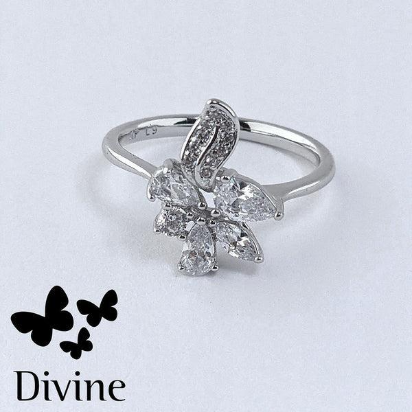 Divine Прстен “White Floral Elegance” големина: 7