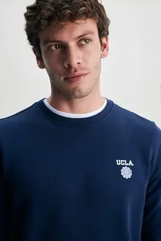 UCLA Valley Дуксер Окгругла Јака