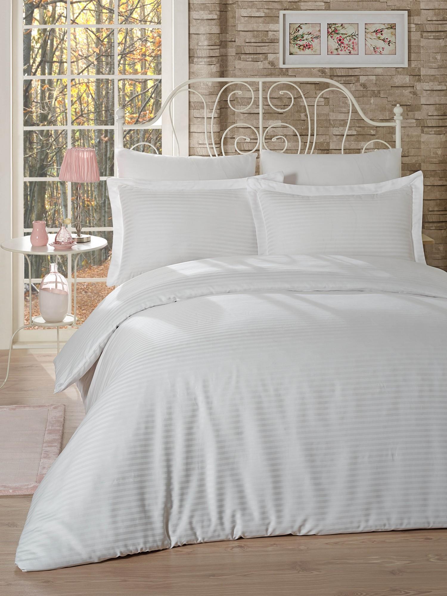 Комплет постелнина L'essentiel Maison Classic Line, 200x220 см, бела