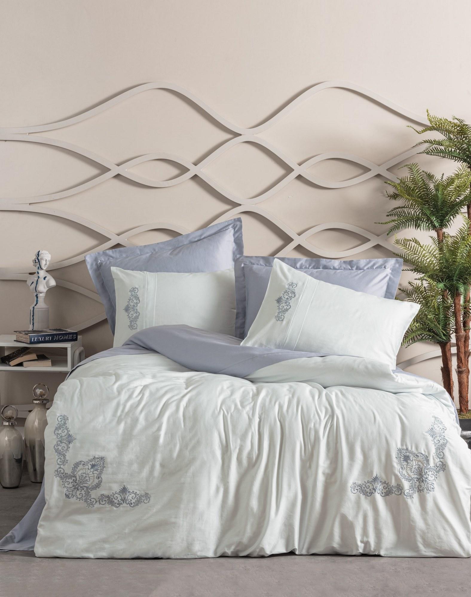 Комплет постелнина L'essentiel Maison Biana, 200x220 cm, сиво-бело