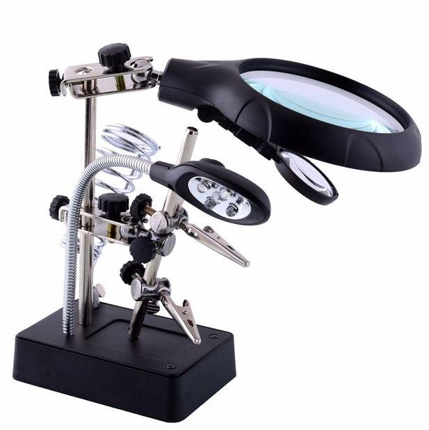 Alfa Electric Лупа со LED светло Ф90mm, 2.5 диоптрии АЕ-126-3