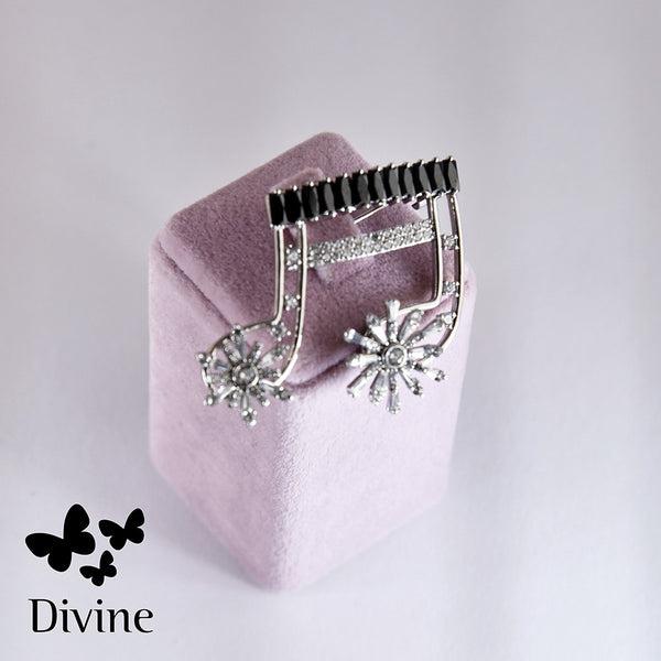Divine Брош „Chic and Stylish“