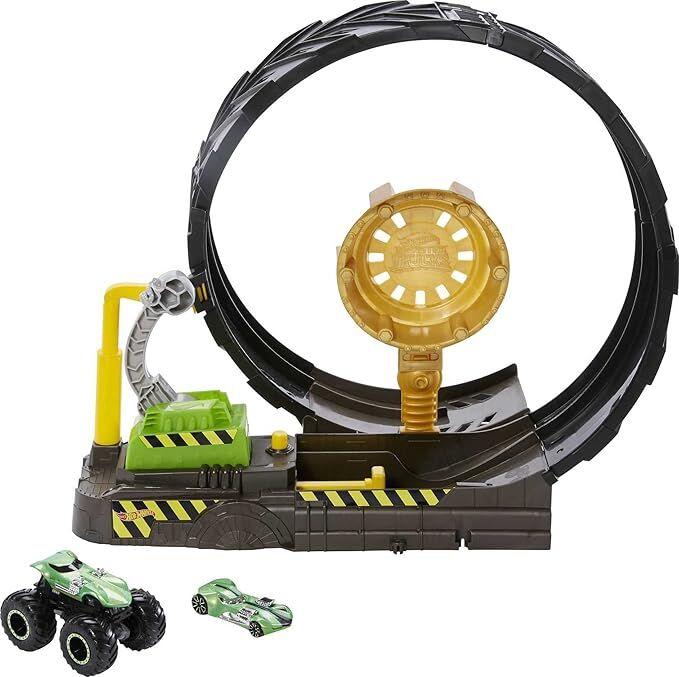 Hot Wheels Monster Trucks Epic Loop Challenge Playset со Monster Truck и Автомобилче