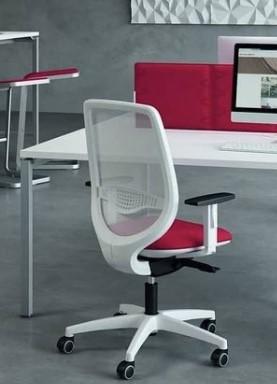 BRADO Работна столица ТУЛИО 242 W - Црвена