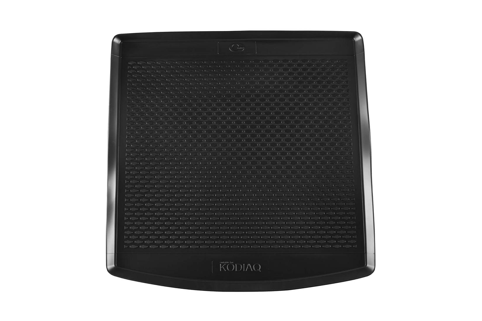 GUMARNY ZUBRI Гумена Патосница за багажник за SKODA Kodiaq по 2017 година ,5 места со резервна гума, 1 бр.,