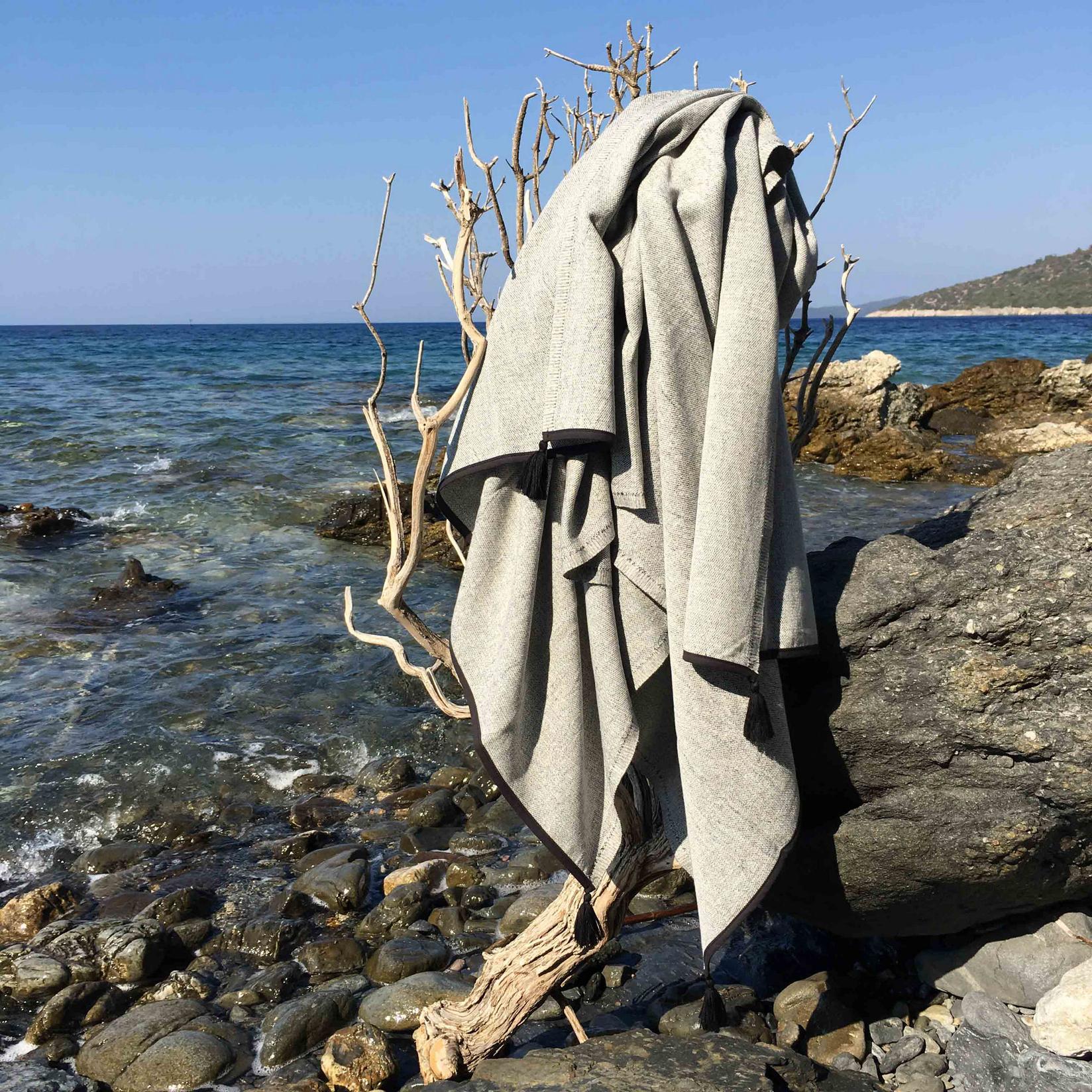 Пешкир за плажа L'essentiel Maison 90x180cm Сив