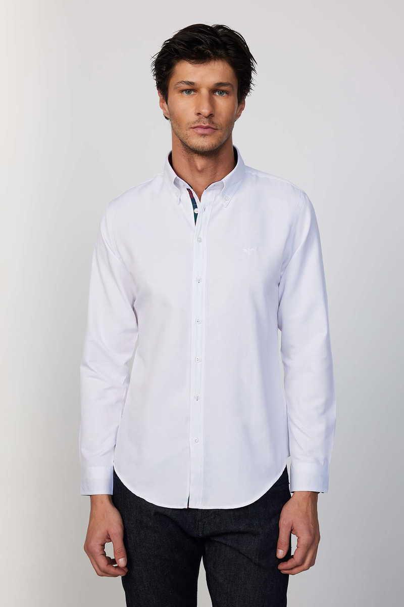 TUDORS Слим фит кошула Бела