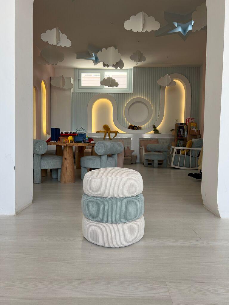 Столици за софа Atelier del 32x36 см, сино-бели