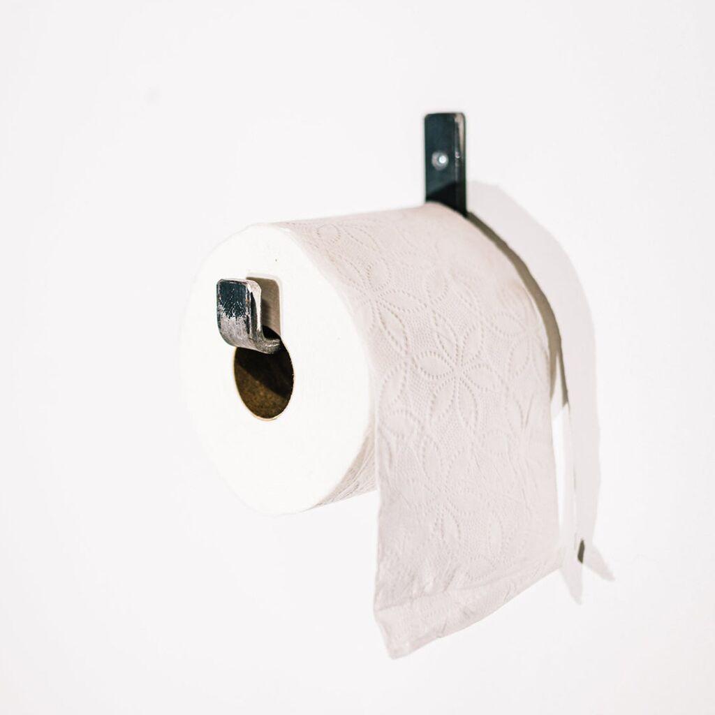 Држач за пешкири Hanah Home црна