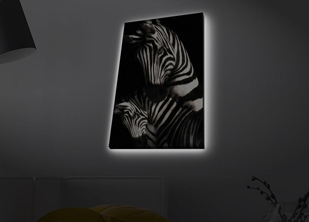 Слика „Волити" на платно со LED осветлување 45x70 см