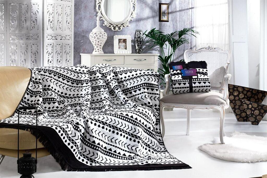 Ќебе L'essentiel Maison Erica, бело-црно