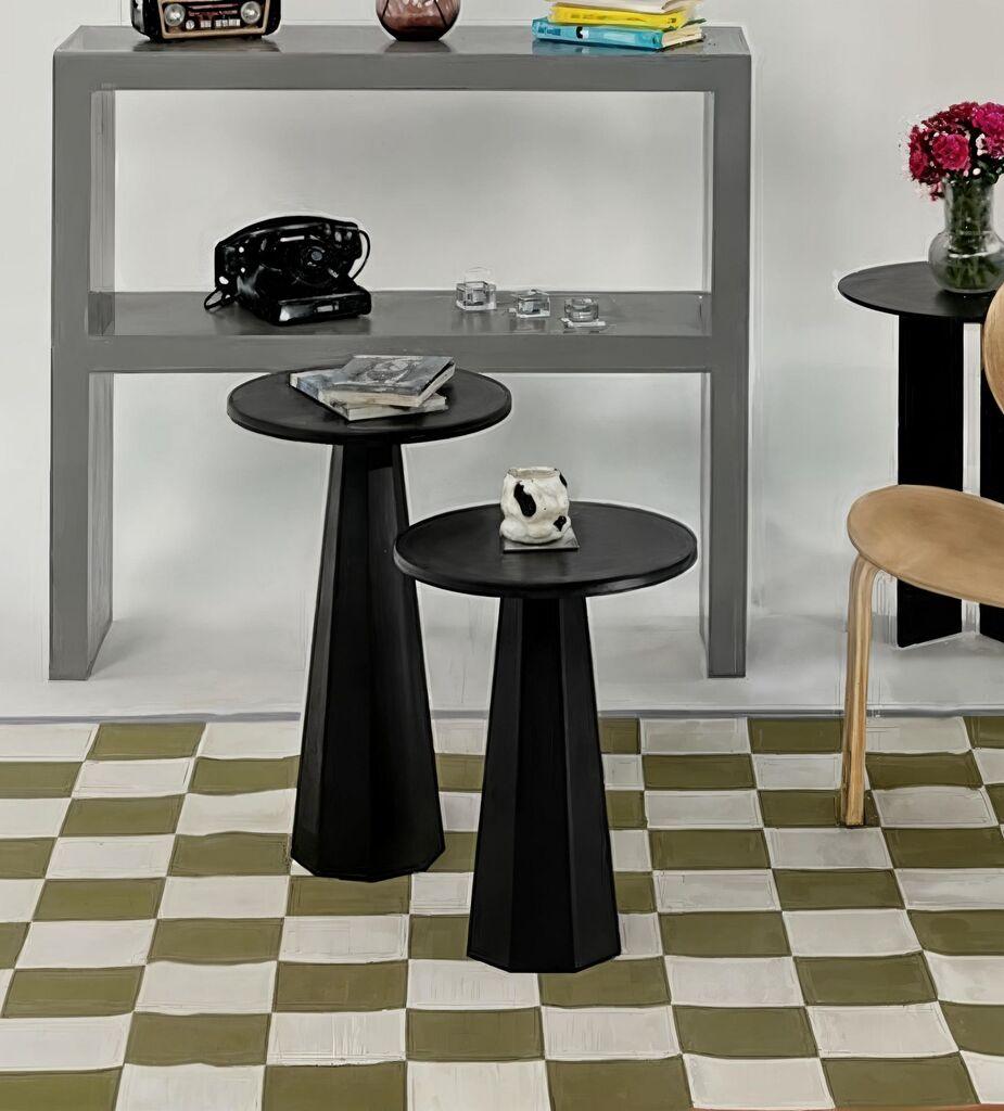 Комплет клуб маси Hanah Home Lilyum, 2 парчиња, црна