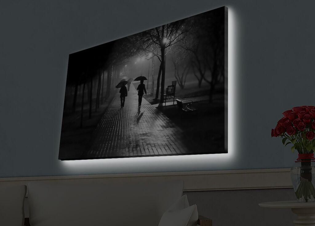 Слика „Волити" на платно со LED осветлување 45x70 см