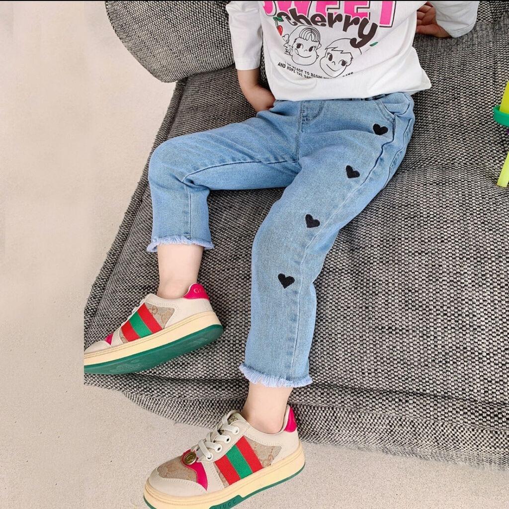 Фармерки со срциња за девојчиња