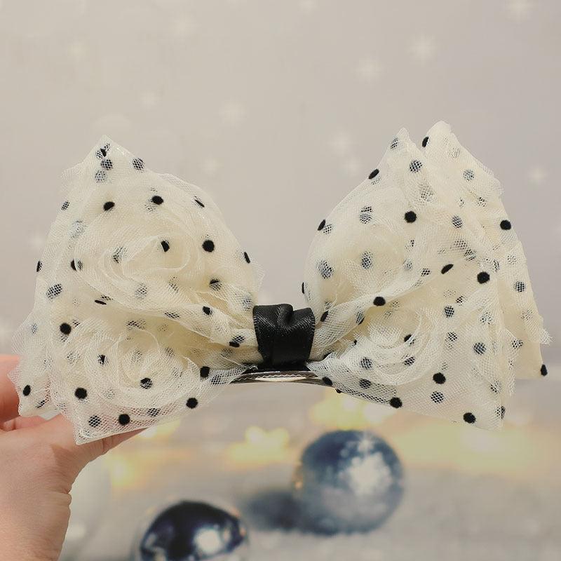 Шнола за Коса од Тул со Панделка и Бобици