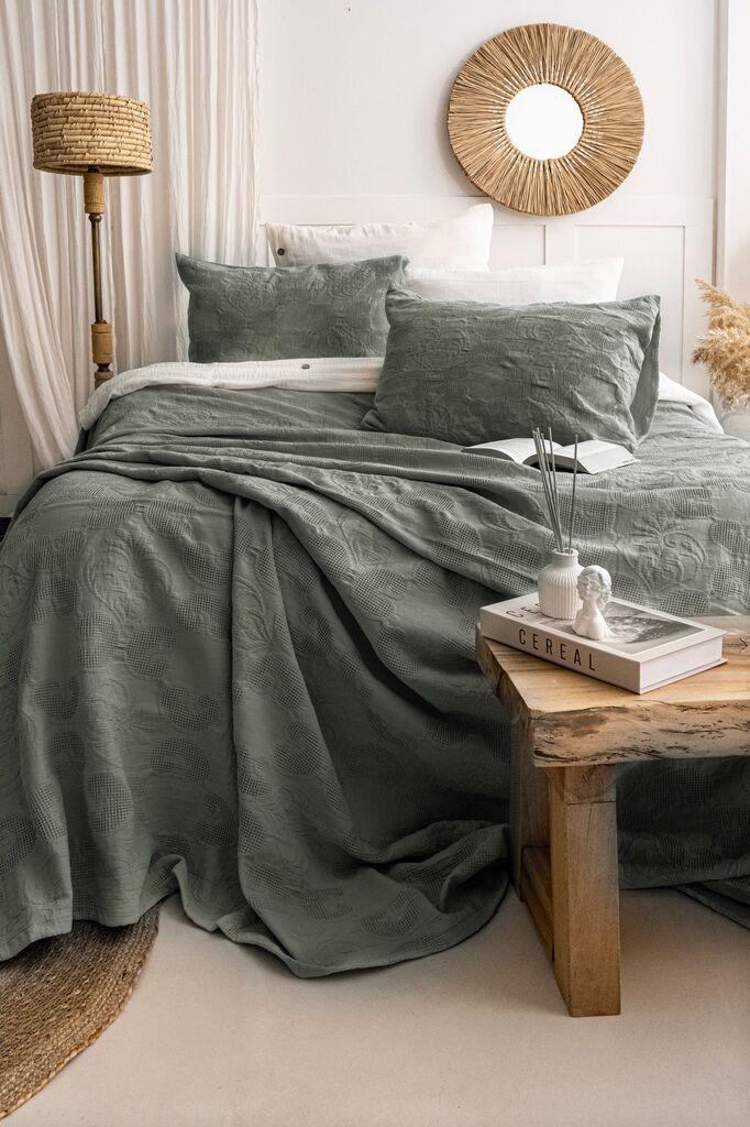 Комплет прекривки и навлаки за перници L'essentiel Maison Italo, 240x260 см, зелена