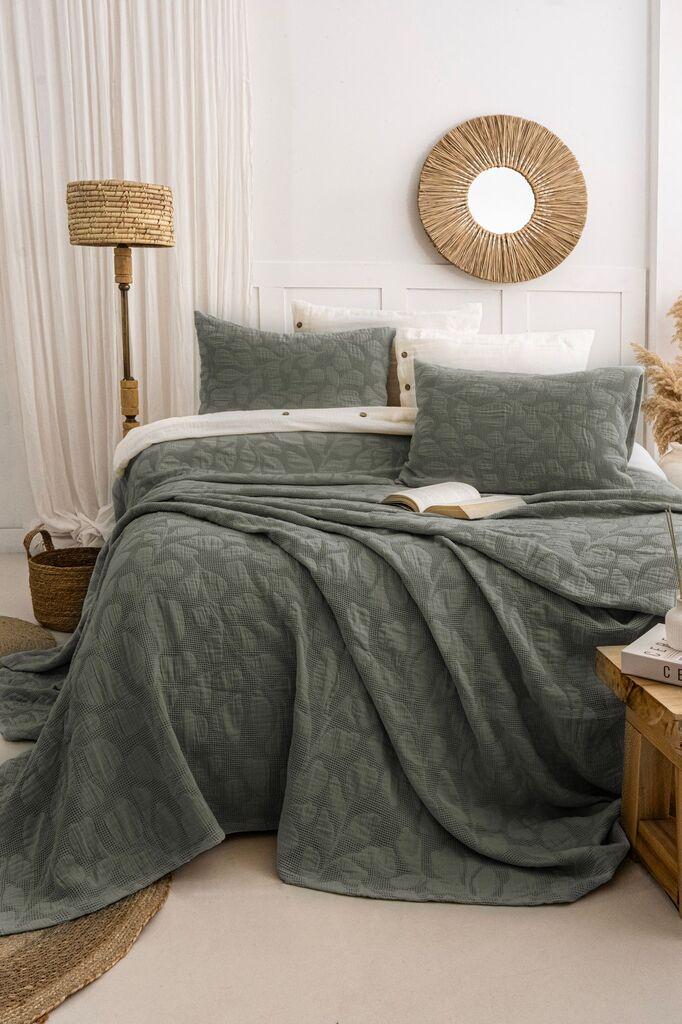 Комплет прекривки и навлаки за перници L'essentiel Maison Bambi, 240x260 см, зелена