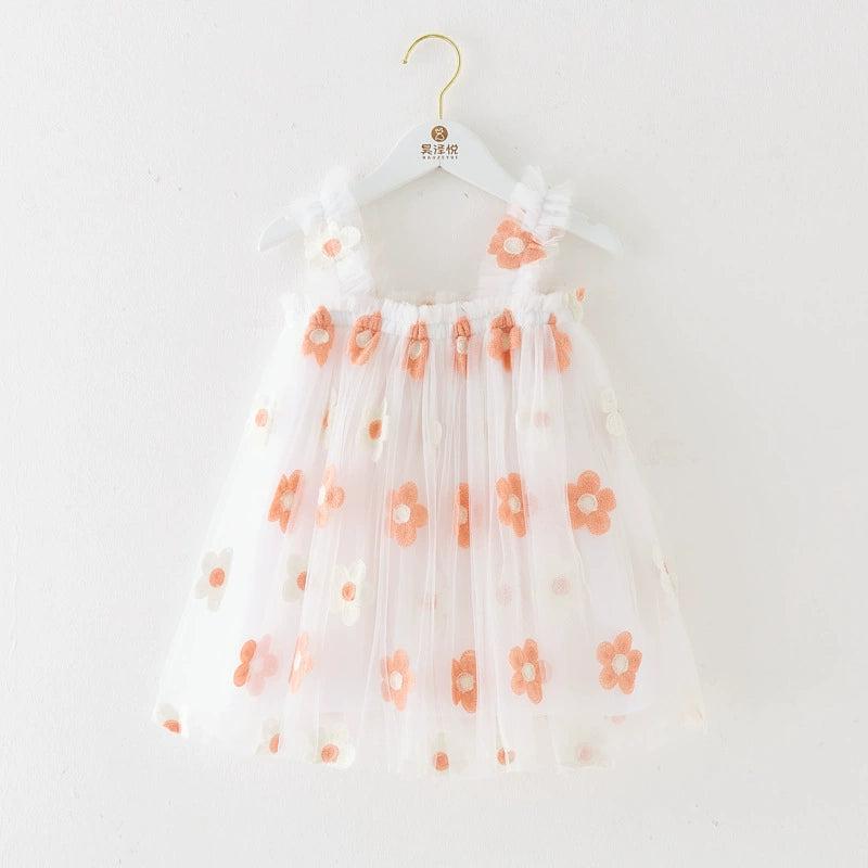 Детско фустанче со тул и цветен вез