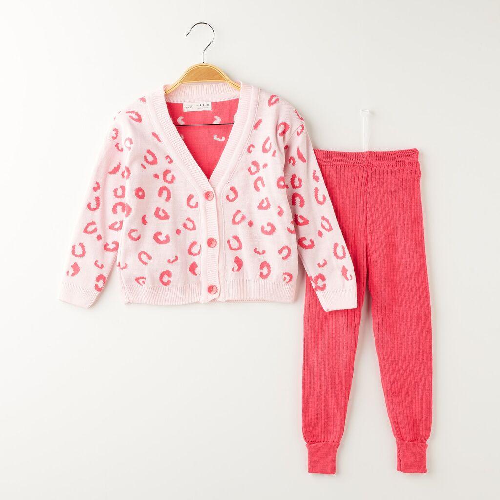 Комплет плетен џемпер и хеланки