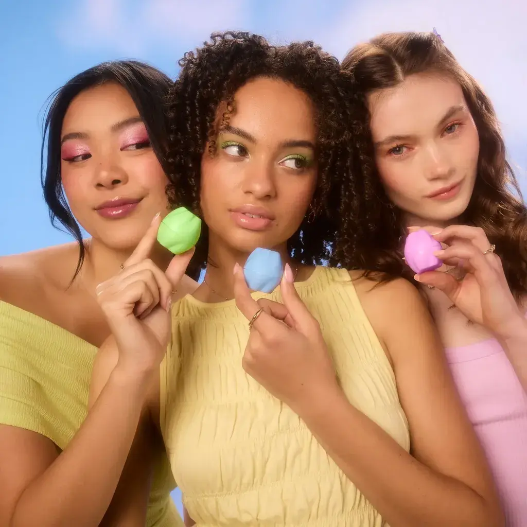 DAISE Сјај за усни COCONUT BREEZE LIP BALM