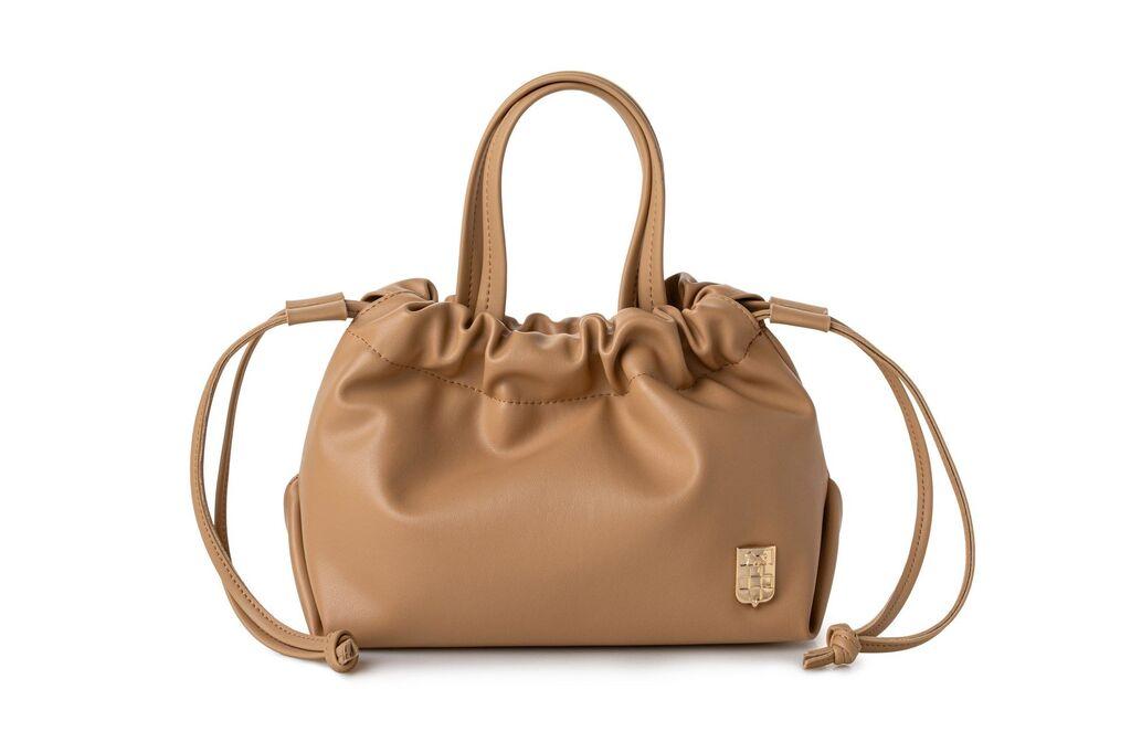 Женска чанта Винс Камуто Ферара, кремаста