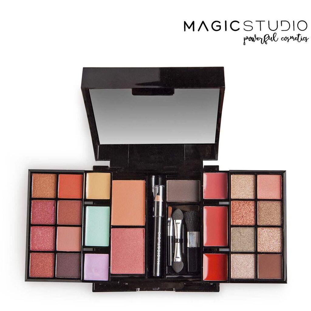 Сет Козметички со Палета со Шминки Magic Studio