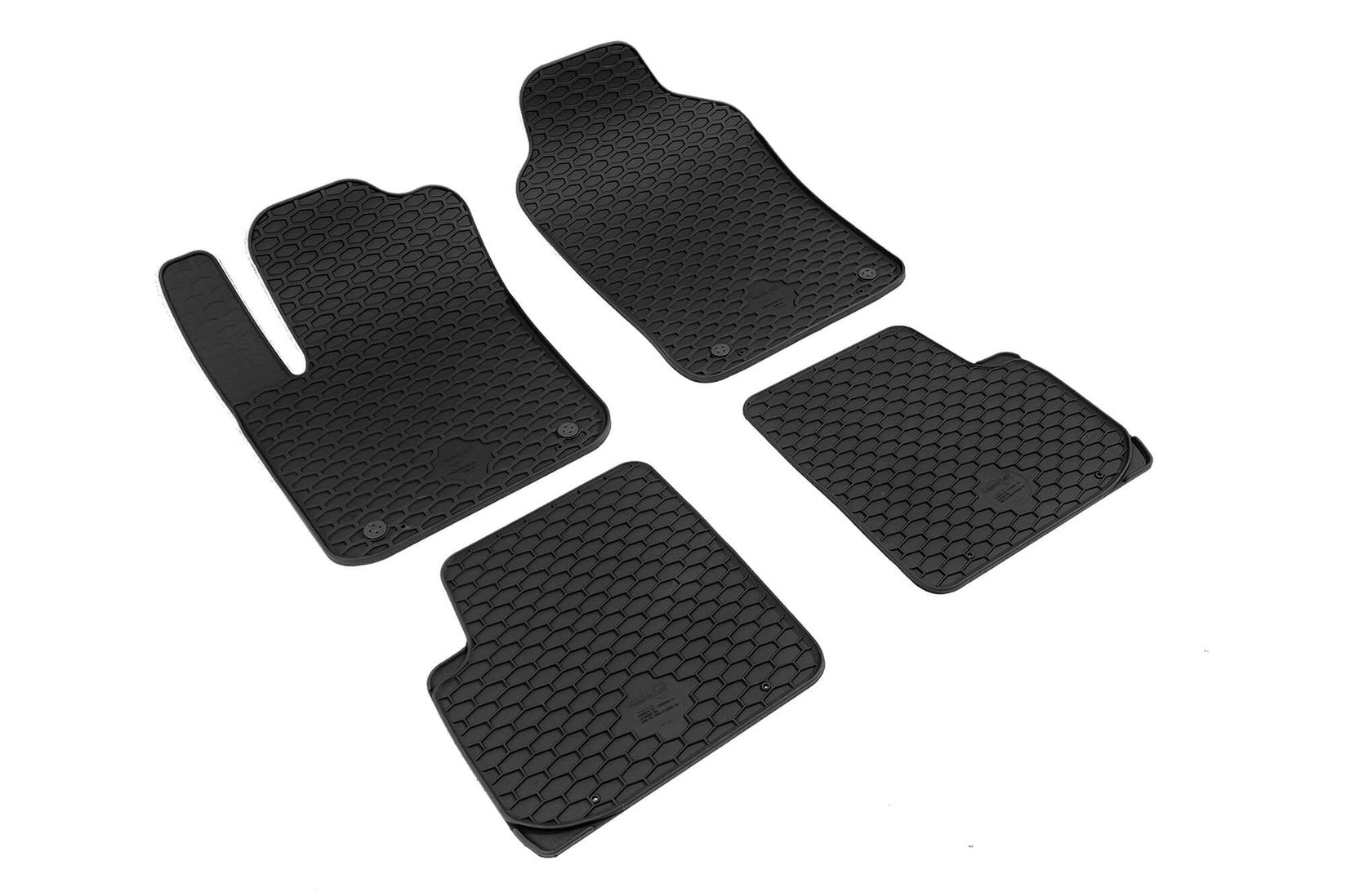 GUMARNY ZUBRI Гумени патосници за Fiat 500 2007-2015, 500C 2009-2015, 500 Hybrid по 2020 година, 4 дела, црни