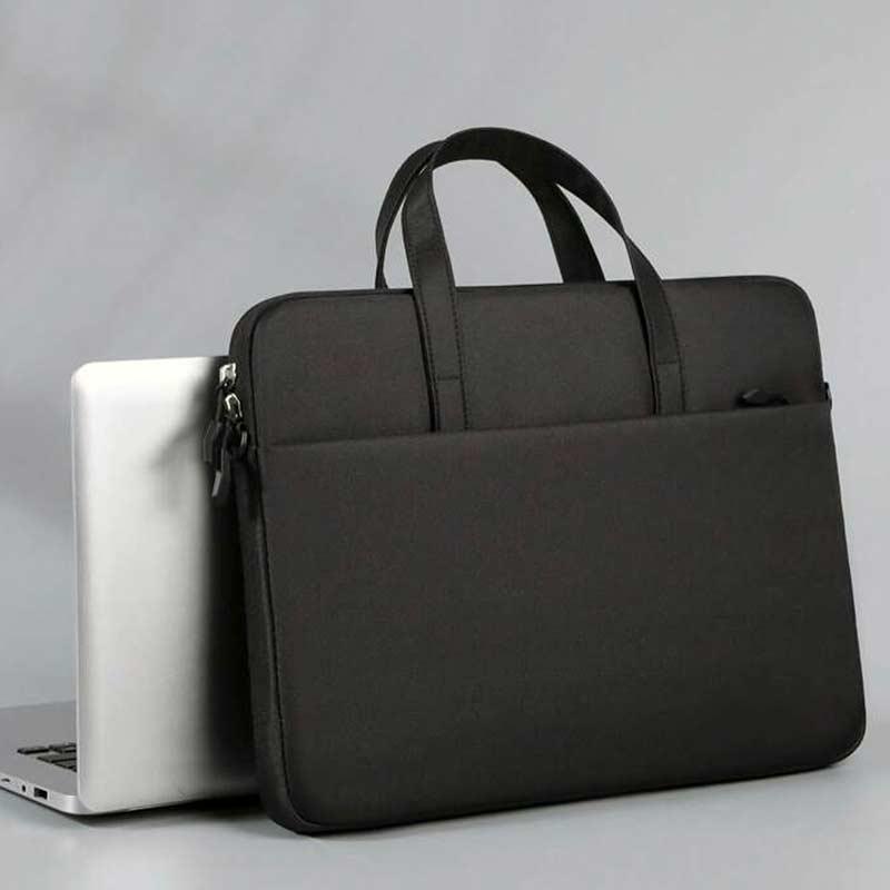 Чанта за лаптоп - 15.6" - Црна