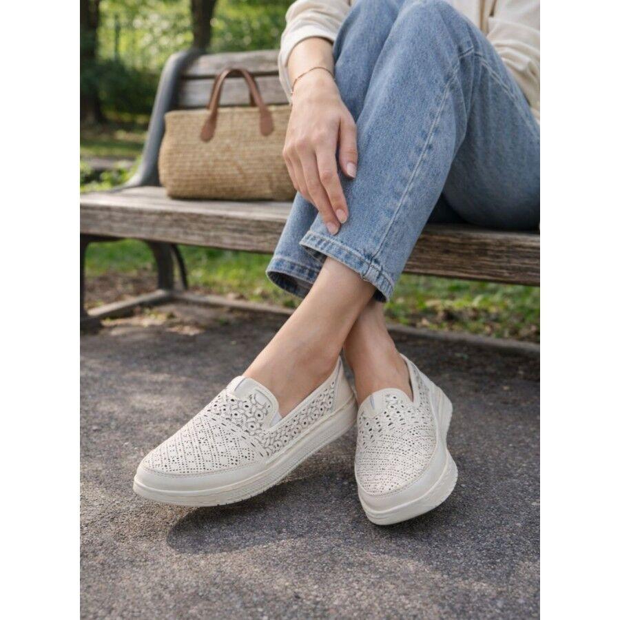 SOFT Женски беж чевли