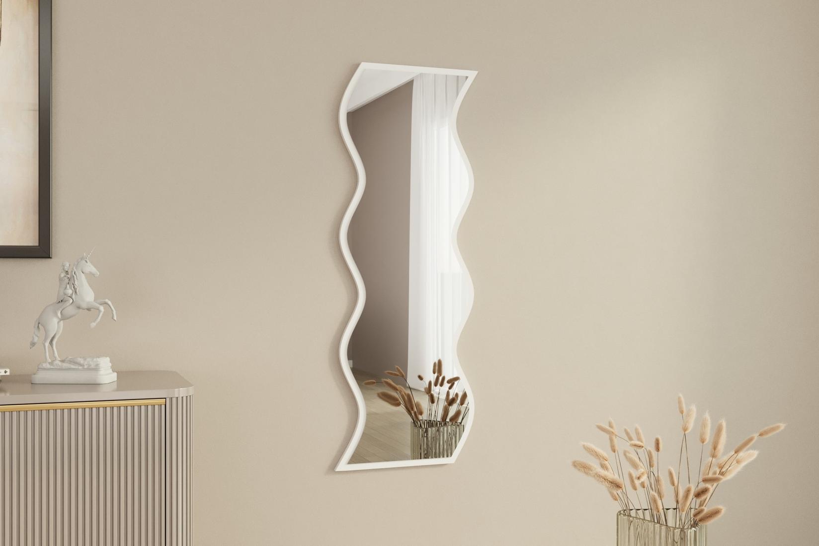 Бело огледало за дома „Хана"