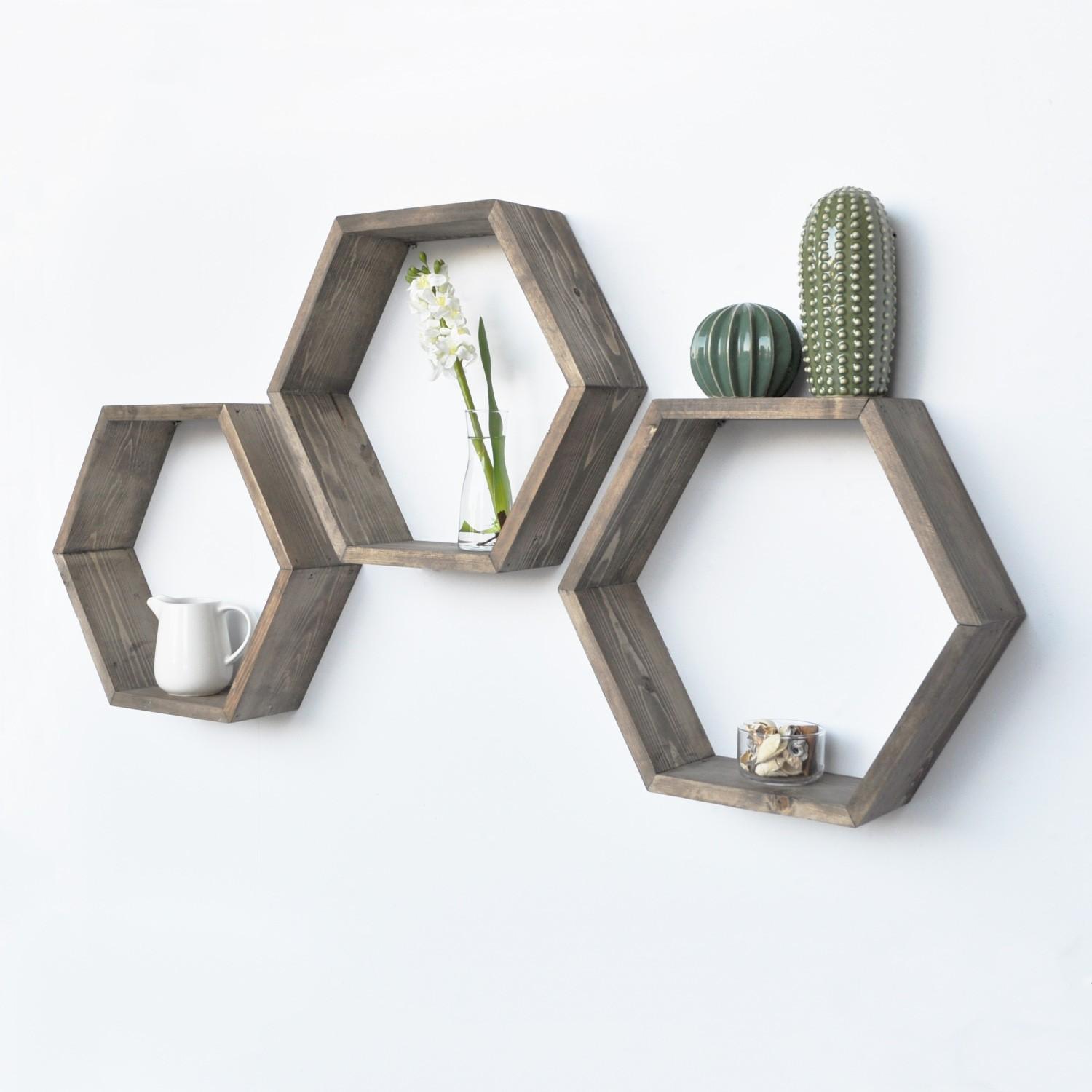 Dzидна полица Hanah Home од орев