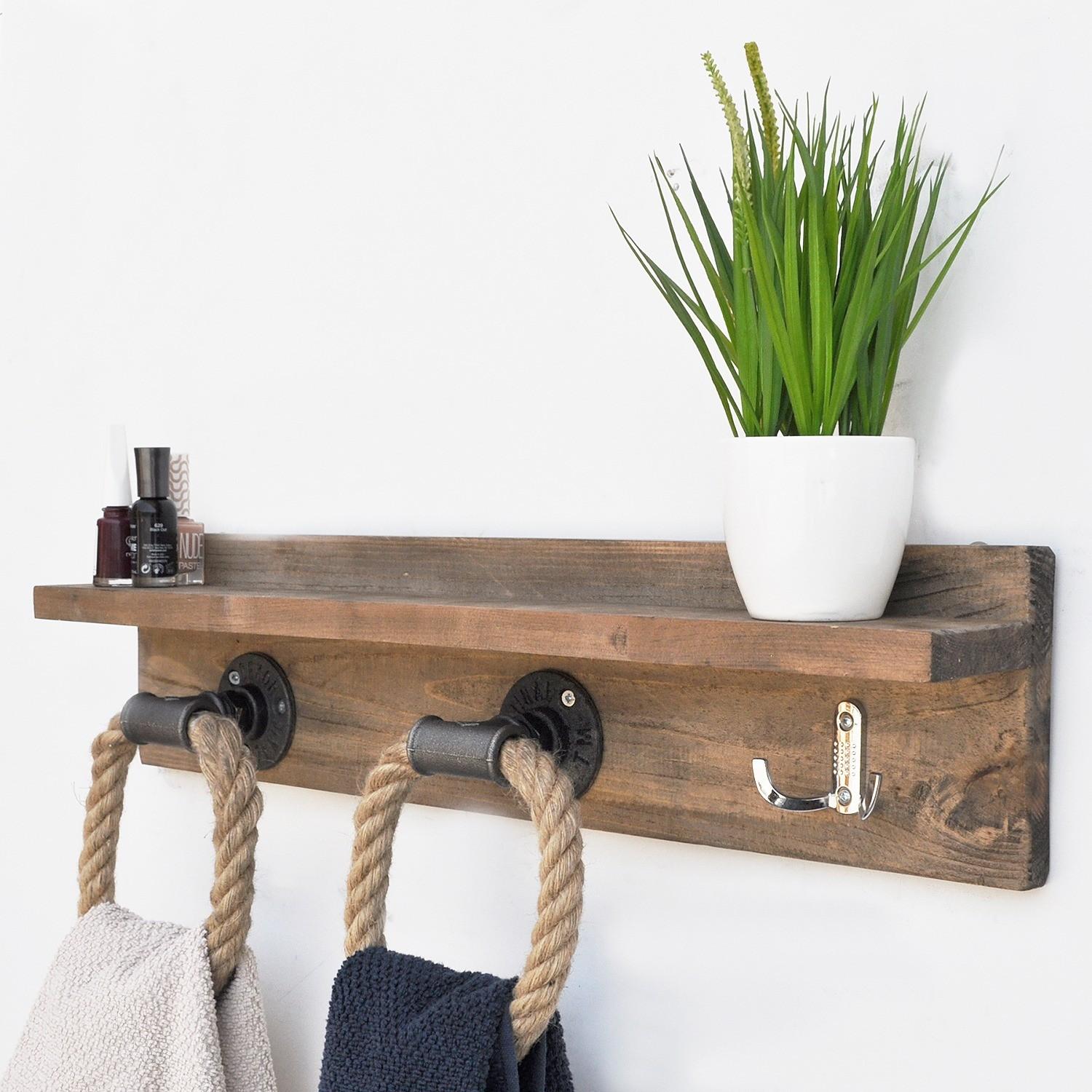 Држач за пешкири Hanah Home од орев