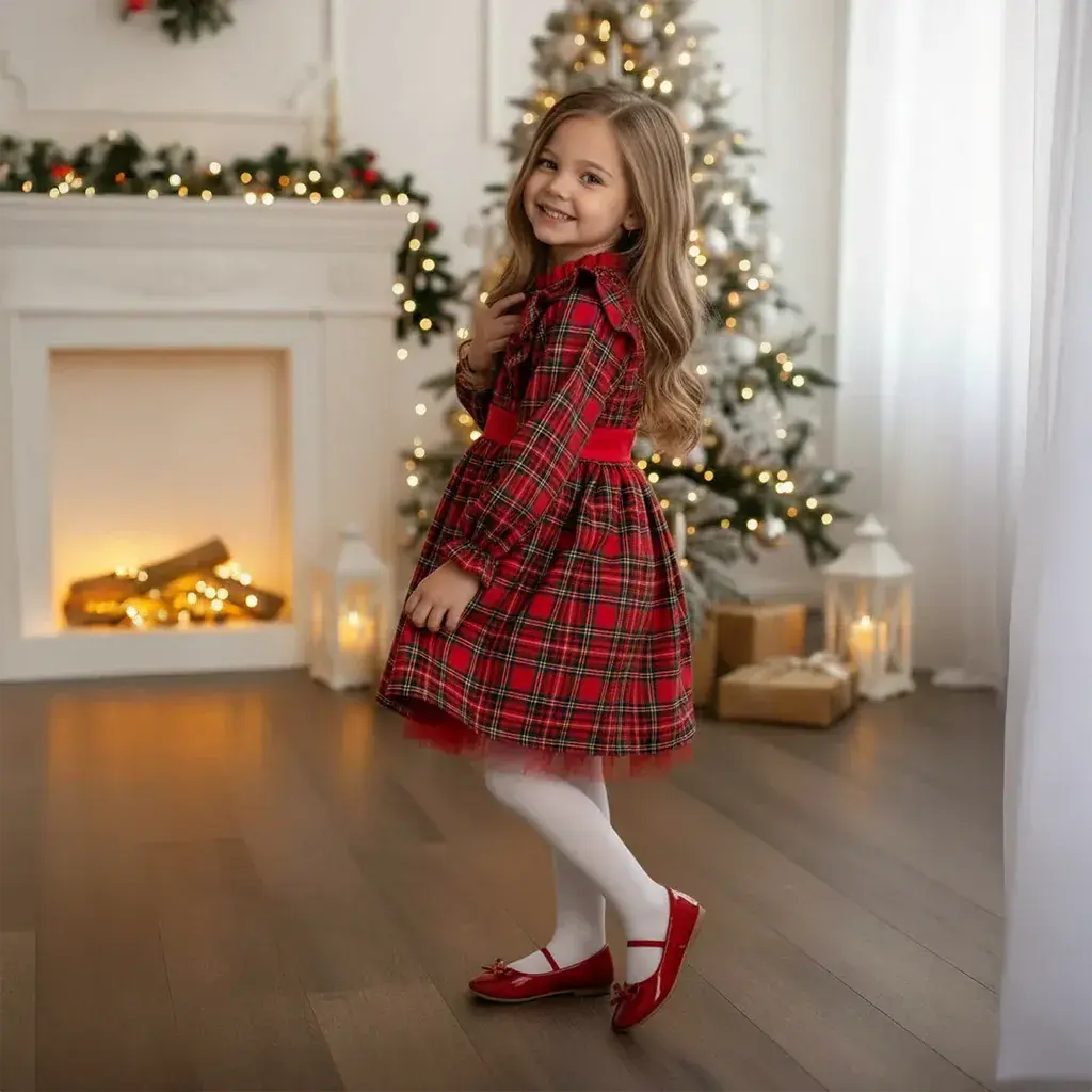 Карирано фустанче со панделка