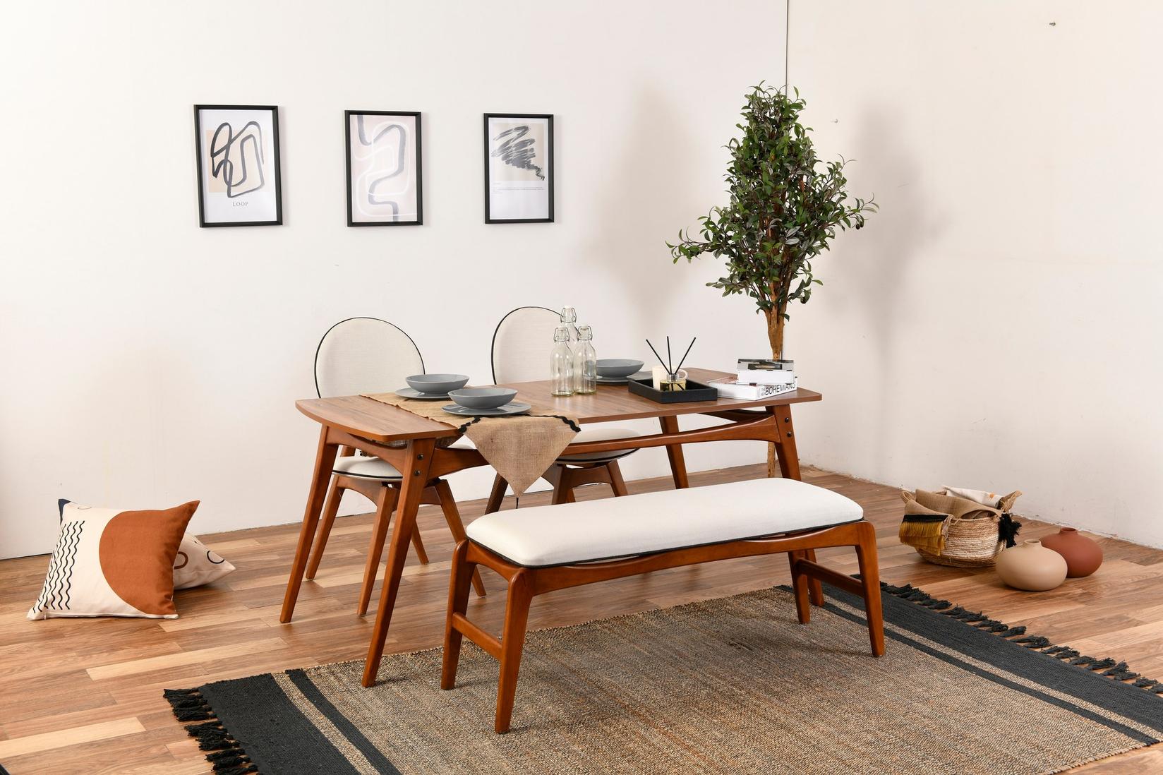 Hanah Home Гарнитура трпезариска маса, 2 трпезариски столчиња и клупа во боја на допир орев