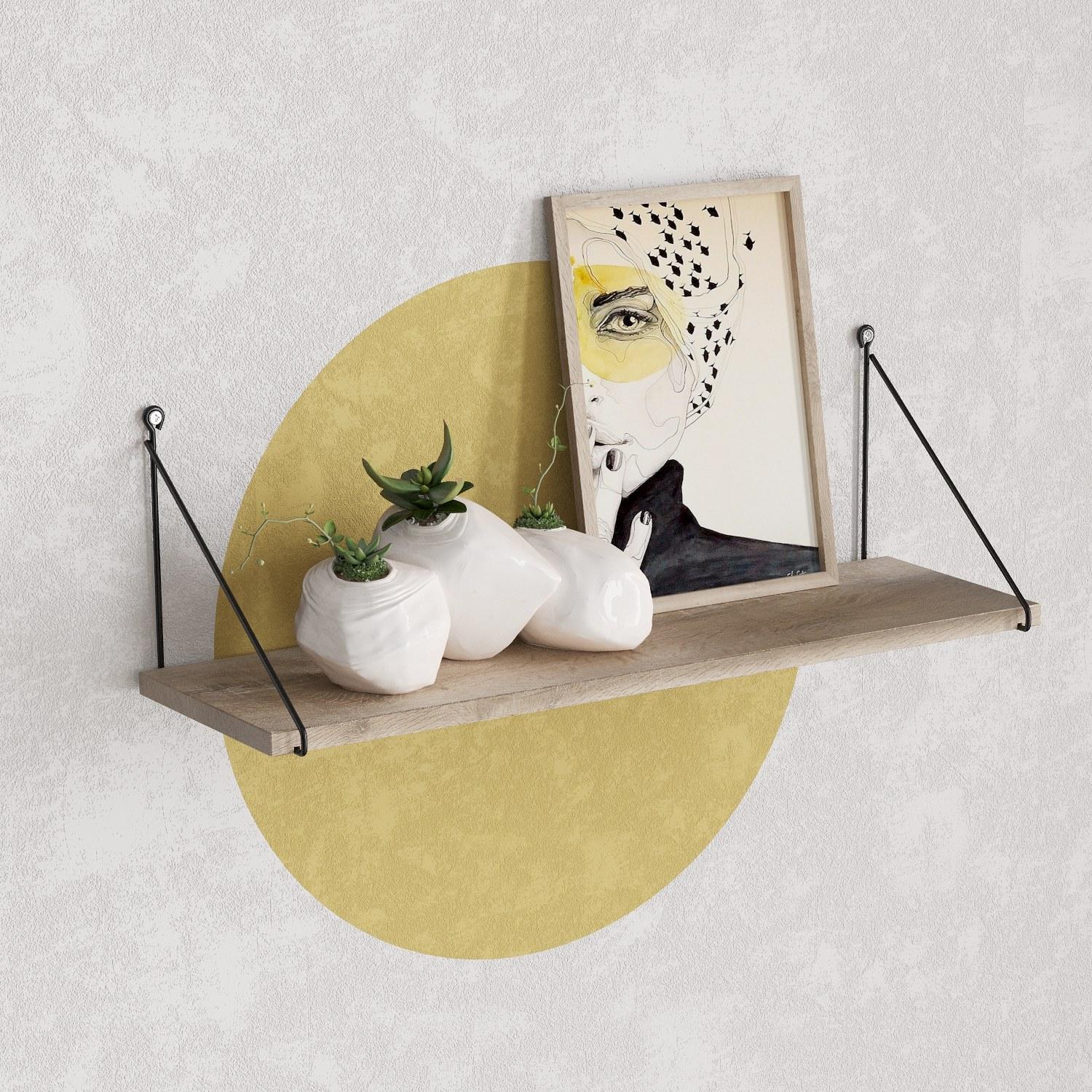 Dzидна полица од даб во Ханах Хоум